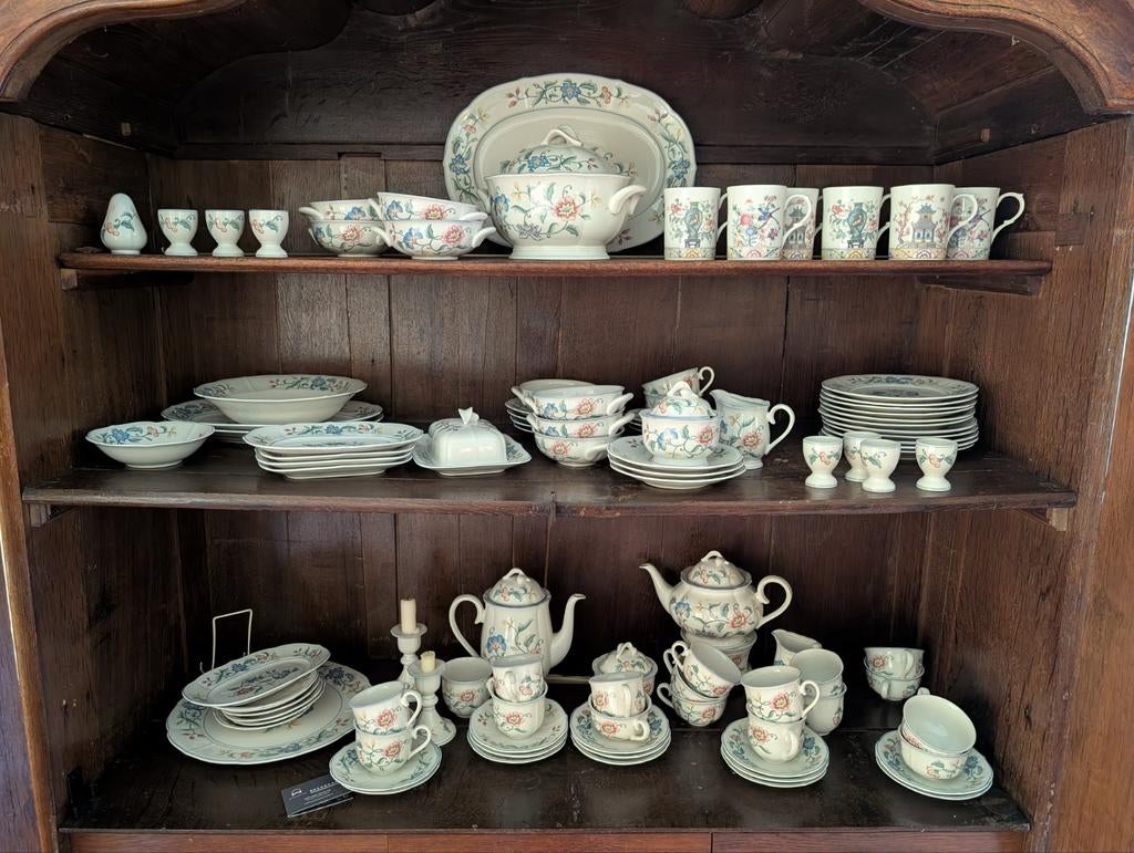 Villeroy & Bosch servies Delia, Ophalen, Zo goed als nieuw, Porselein, Overige stijlen
