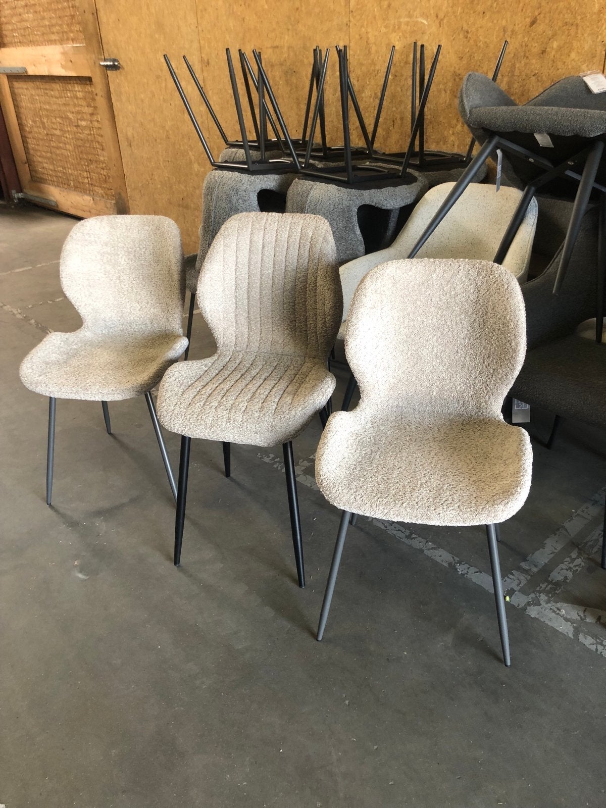 Nieuwe bouclé stoelen met stalen pootjes - 3 voor 90,-!, Ophalen, ., Overige kleuren, Drie