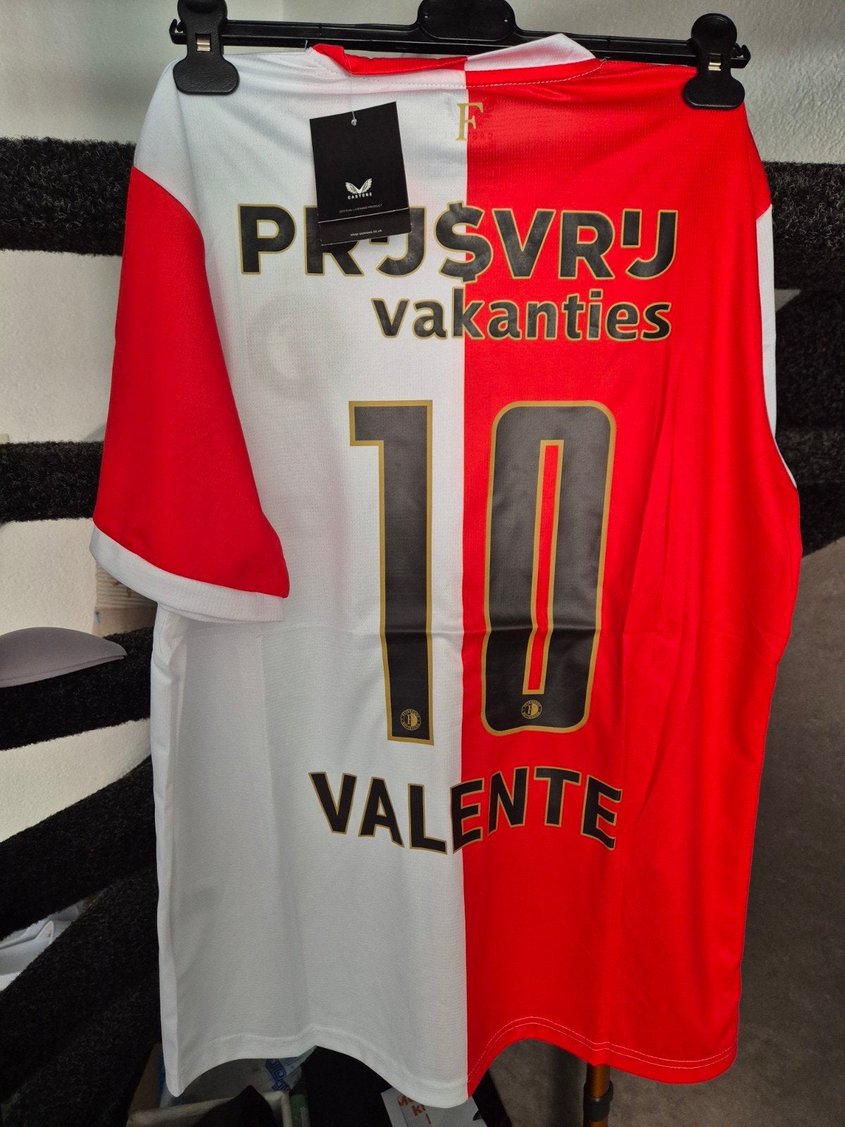 Feyenoord Thuisshirt  - Maat L - Nieuw met tags, Kleding | Heren, Sportkleding, Maat 52/54 (L), Nieuw, Voetbal, Meerkleurig