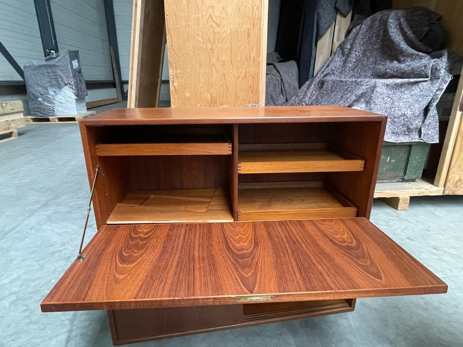 Vintage Teak Secretaire/Wandmeubel met Roldeuren, Ophalen of Verzenden, Mid-Century Modern