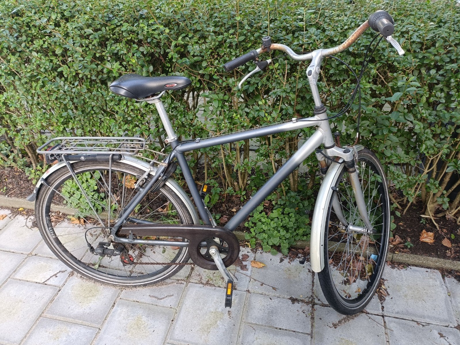 Twee gebruikte fietsen - Merdina en onbekend merk, Fietsen en Brommers, Gebruikt, Velgrem, Versnellingen, 53 tot 57 cm
