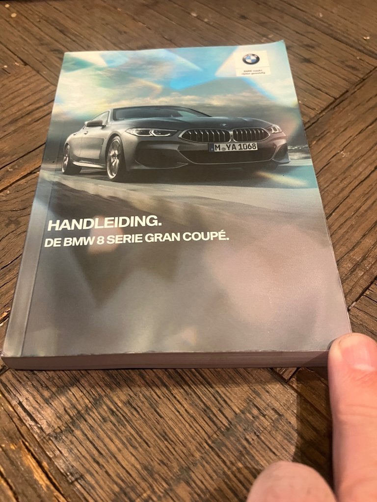 Originele BMW 8 serie Gran Coupe G15 G16  handleiding, Auto diversen, Verzenden