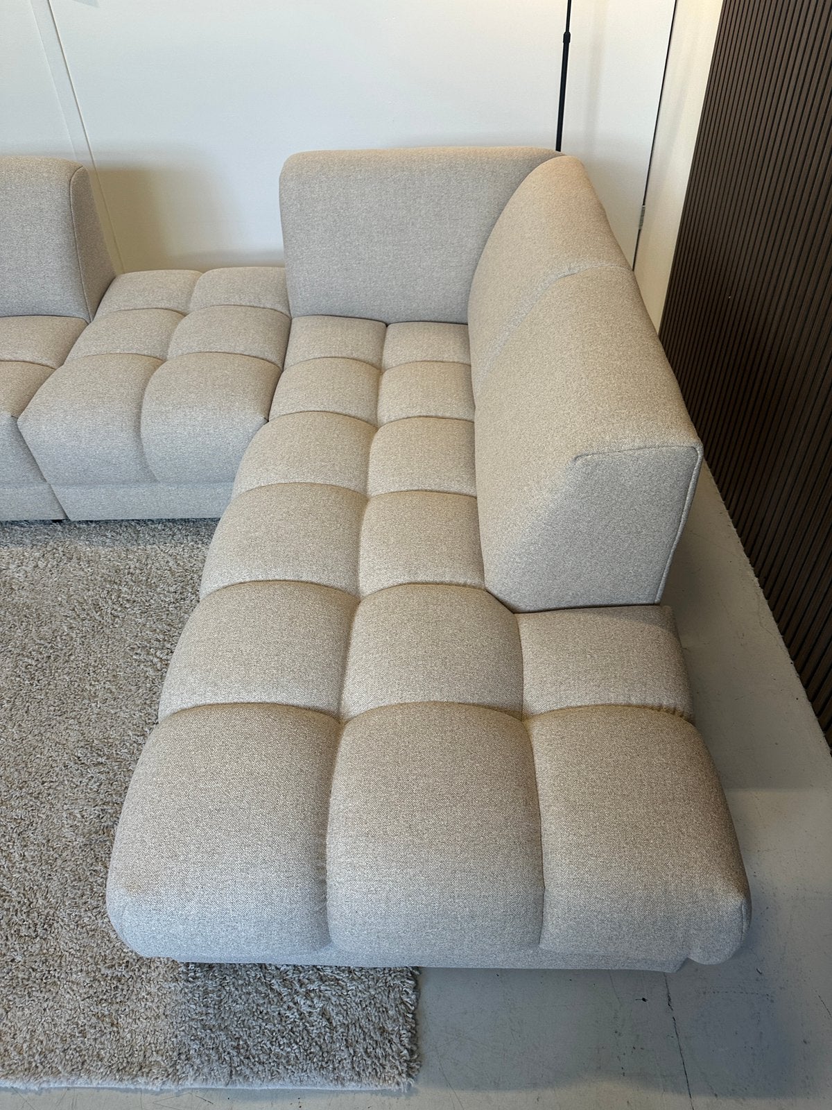 Foto 3 van Hoekbank Fermo beige 273 × 216 cm | Samplemodel