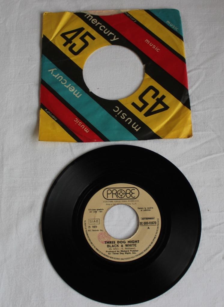 three dog night - black and white, Cd's en Dvd's, Gebruikt, 7 inch, Single, Ophalen of Verzenden