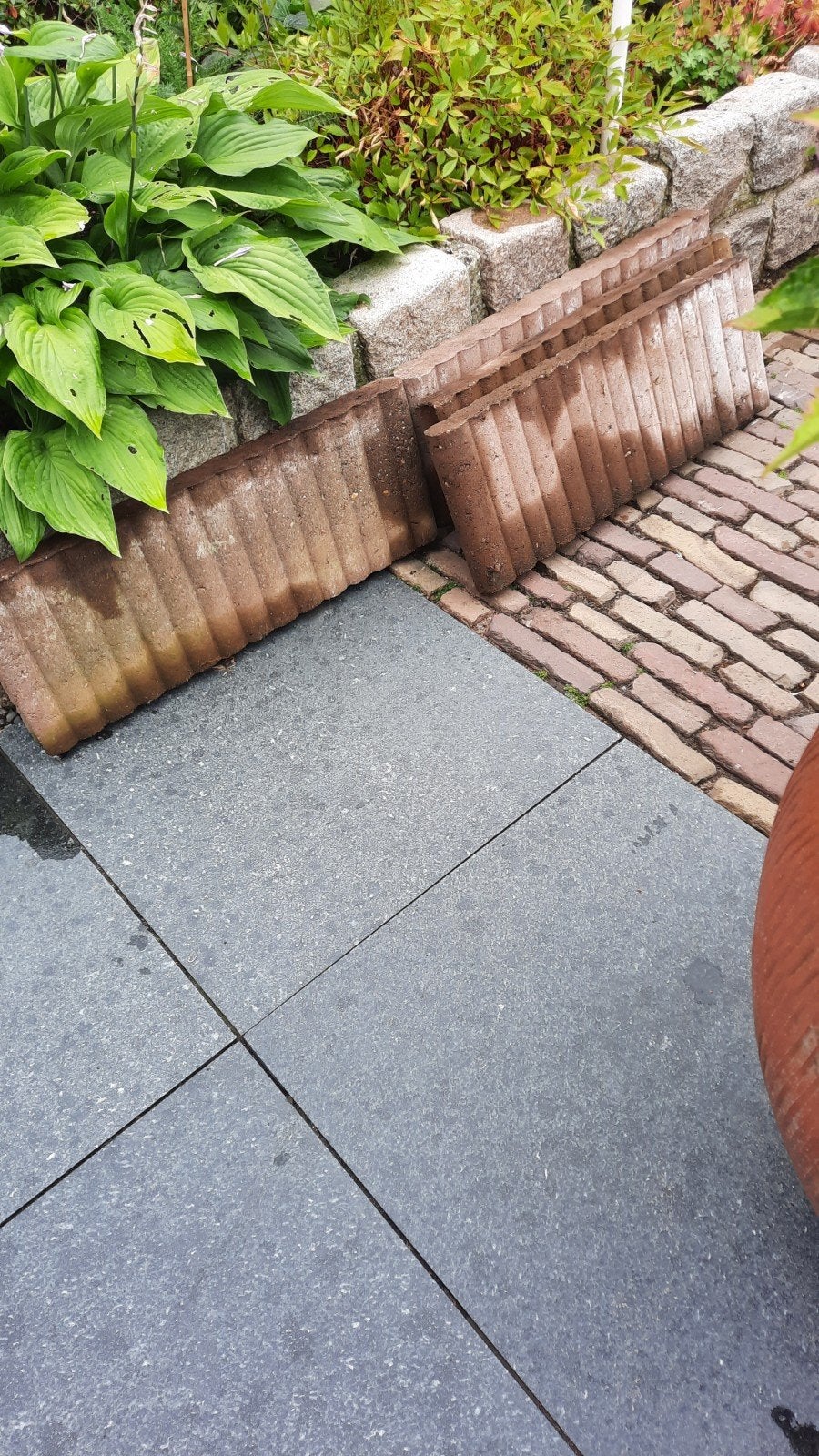 Een betonband 67 cm.br.24cm.h.4stuks, Tuin en Terras, Tegels en Klinkers, Ophalen, Gebruikt, Beton, Klinkers