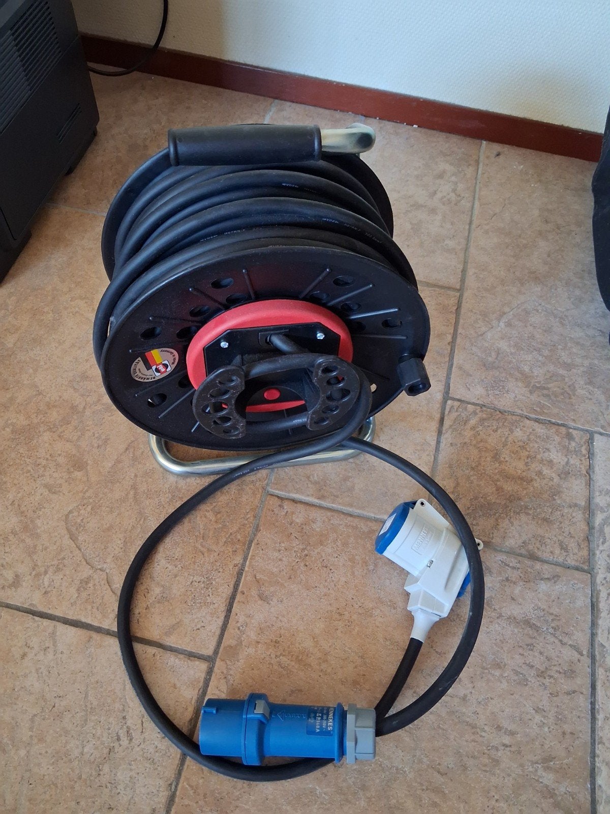 Mennekes CEE verlengkabel 33m H07RN-F 3G2,5, Ophalen, Nieuw