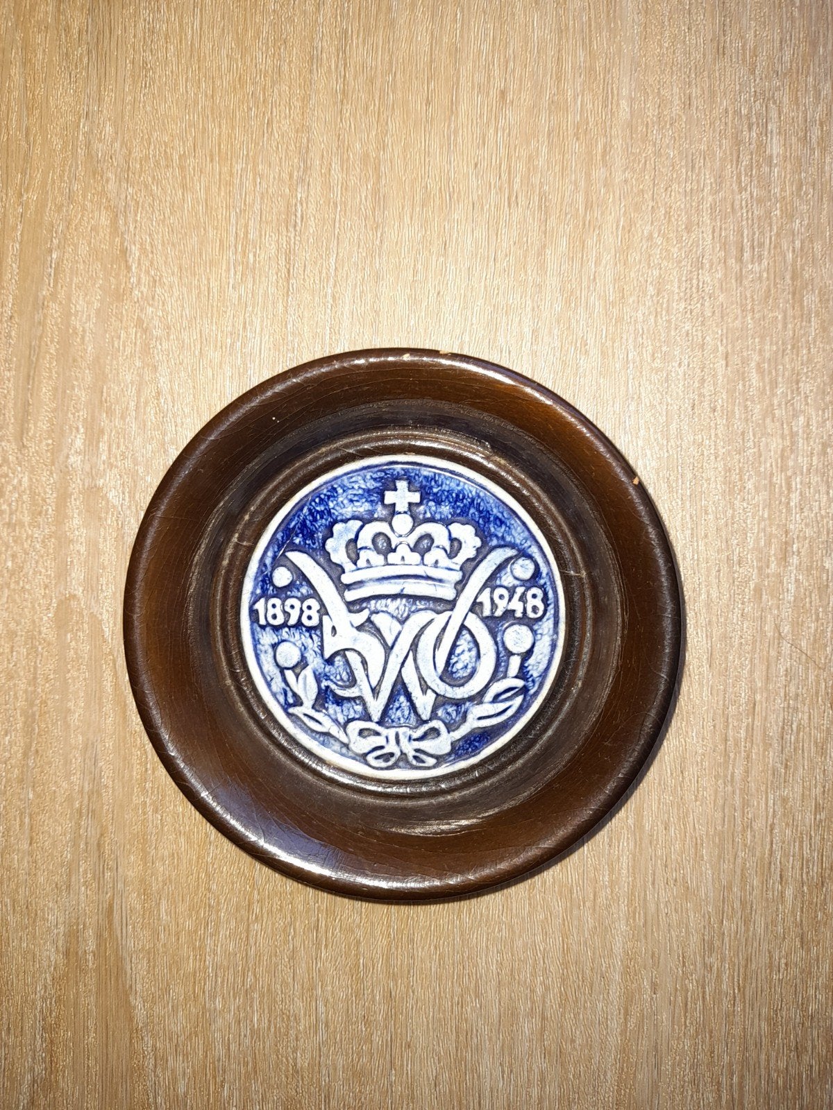 wandbordje t.e.v.50jr. regering Koningin Wilhelmina, Ophalen