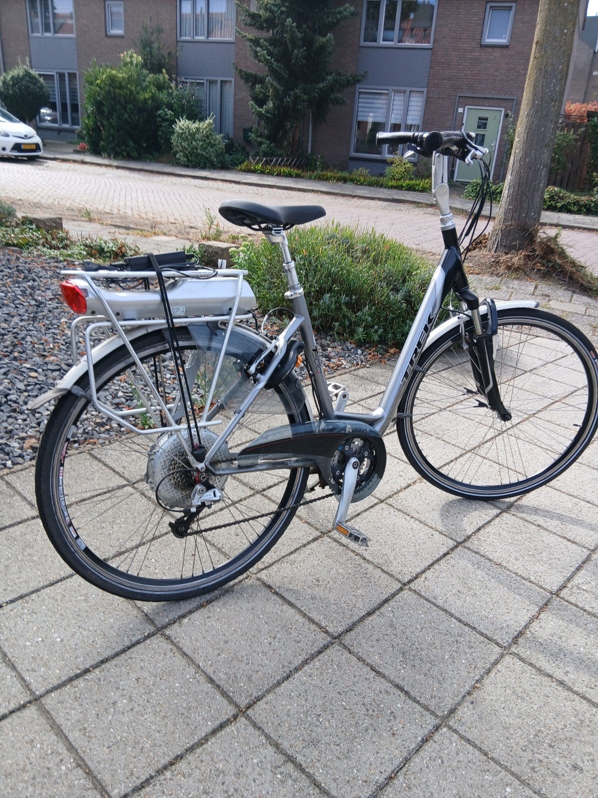 trek electrische damesfiets nette staat, Fietsen en Brommers, Elektrische fietsen, Ophalen, Gebruikt, Overige merken