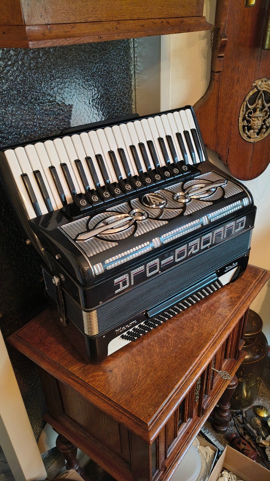 accordiola manon Italia Toetsaccordeon - Zwart, Zo goed als, Met riemen, Zo goed als nieuw, 120-bas, Ophalen