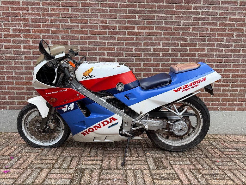Honda VFR 400 R opknapper, Motoren, Motoren | Honda, 400 cc, 4 cilinders, Motorrijbewijs A, Super Sport