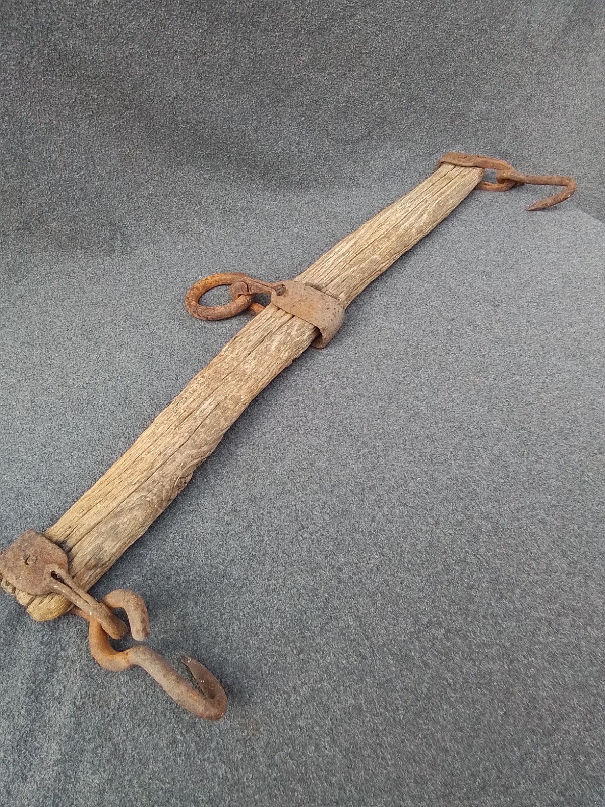 Authentiek Juk met Doorleefd Hout en Handgesmede Haken, Ophalen of Verzenden