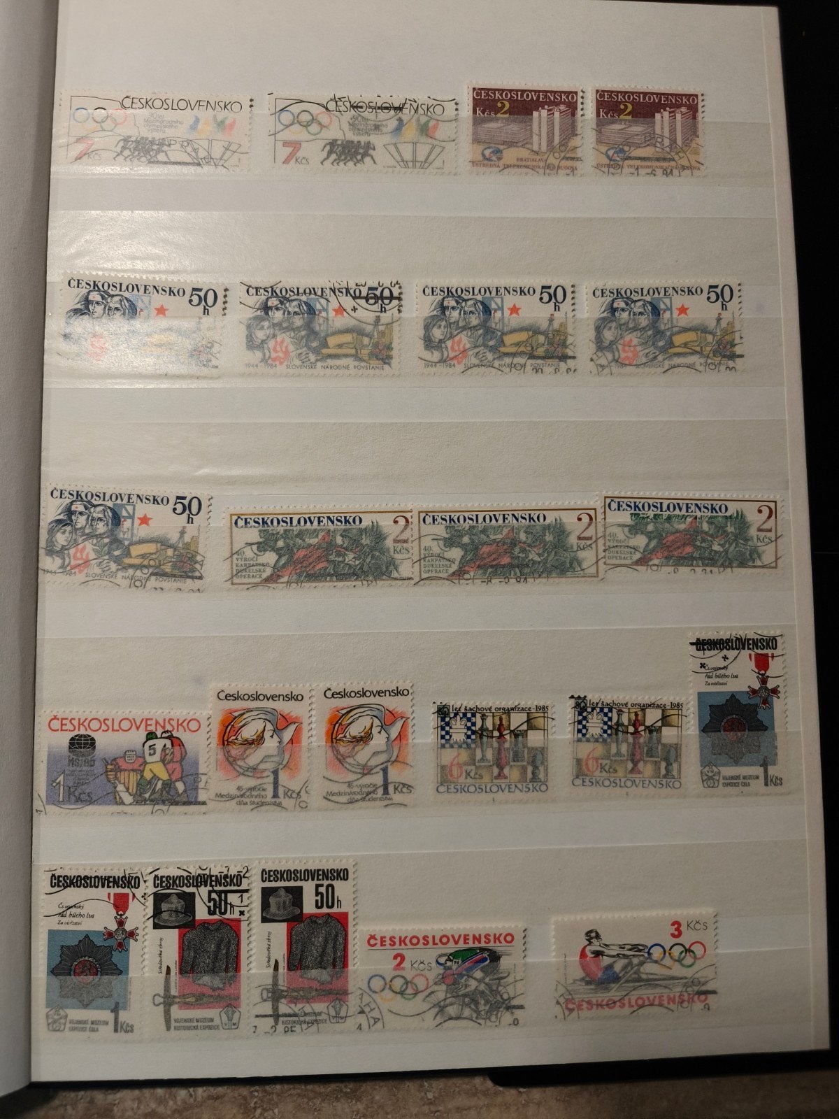 Postzegelalbum Tsjechoslowakije, Ophalen, Buitenland