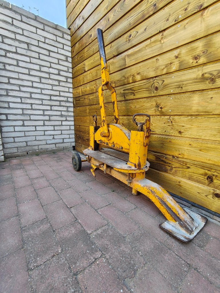 Stenenknipper, Ophalen, Gebruikt