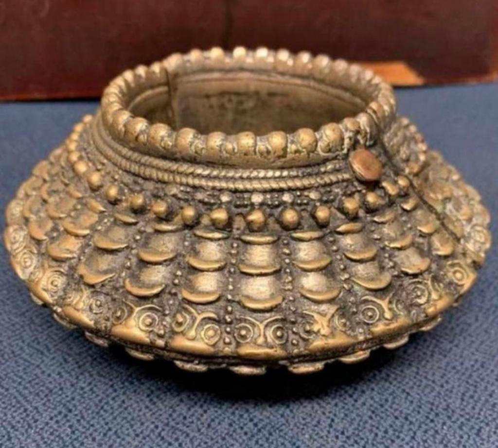 Antieke bronzen armband slaven armband Indian Dhokra Damor, Ophalen of Verzenden