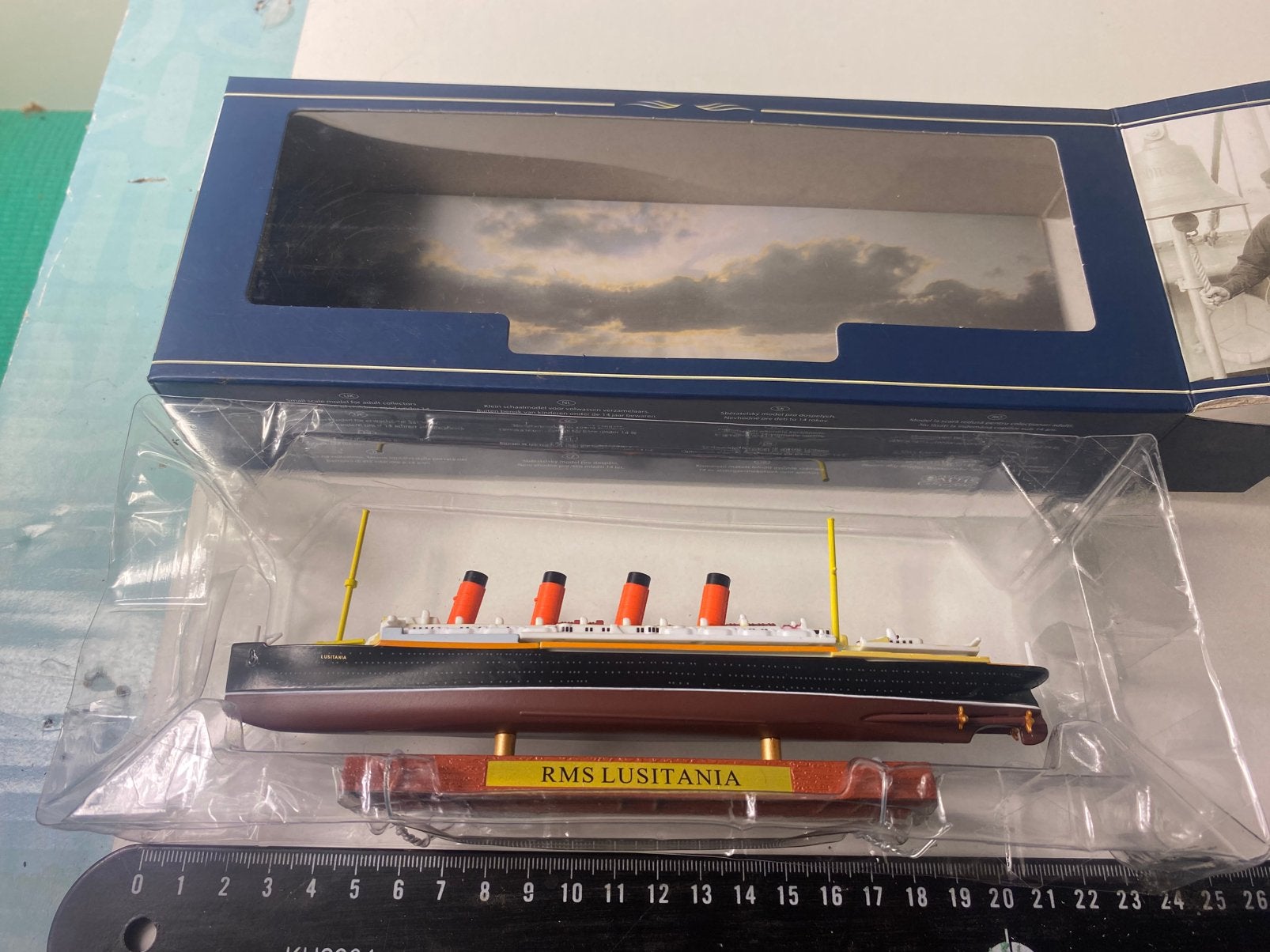 Modelschip van de LUSITANIA in burgeruitvoering, Verzamelen, Ophalen of Verzenden, Nieuw, Motorboot, Schaalmodel