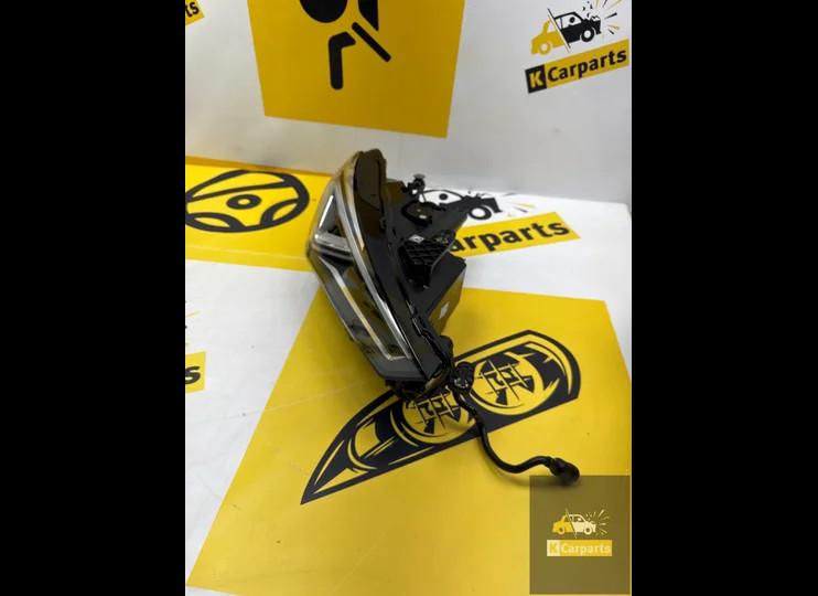 , Seat Leon IV 4 CUPRA Koplamp rechts 5FB941036B LAMP, Auto-onderdelen, Gebruikt, Autovia A-2, Km 585 585
08760  Martorell, ES
