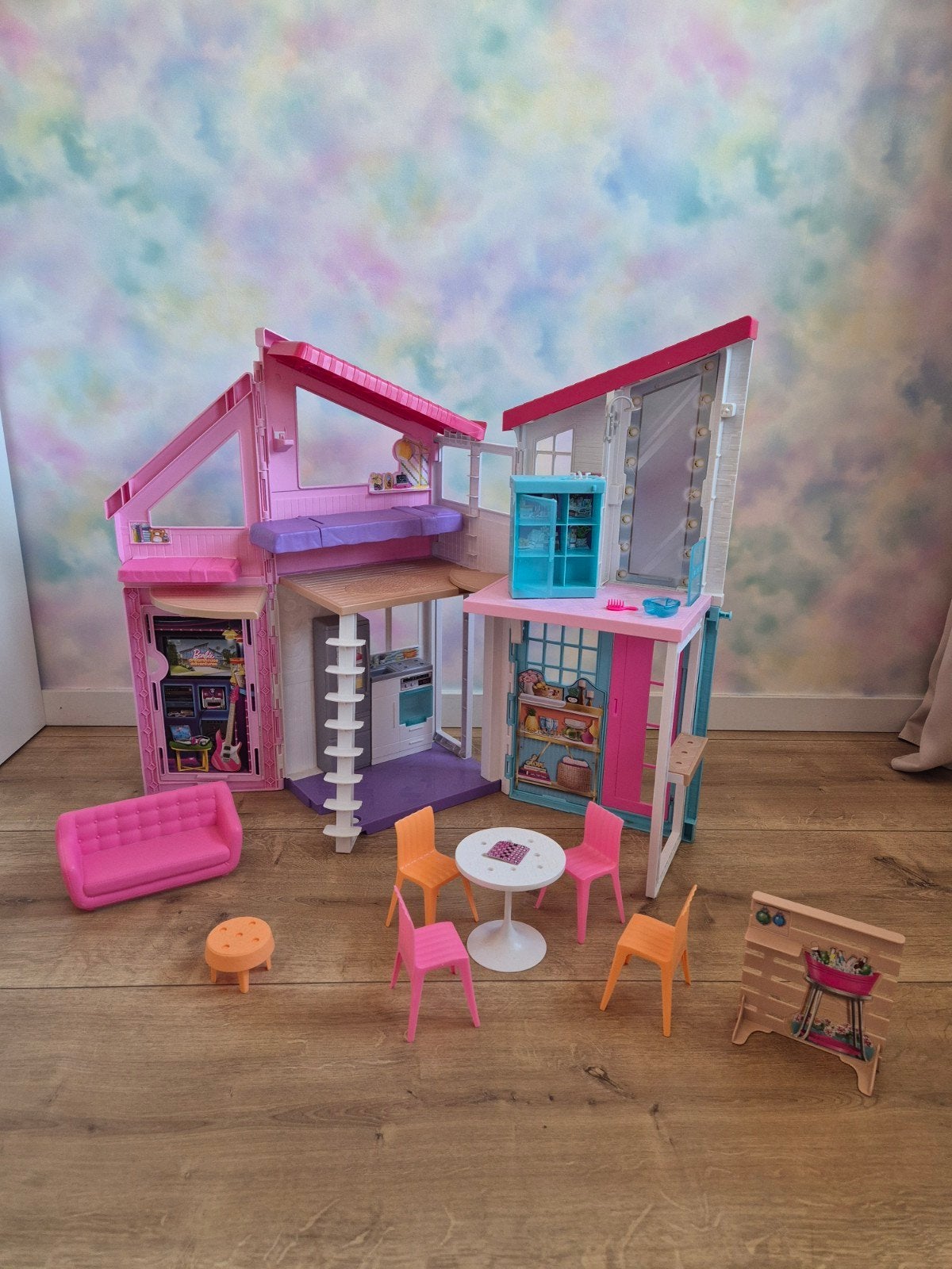 Barbiehuis Malibu, Kinderen en Baby's, Speelgoed | Poppenhuizen, Ophalen, Gebruikt, Poppenhuis
