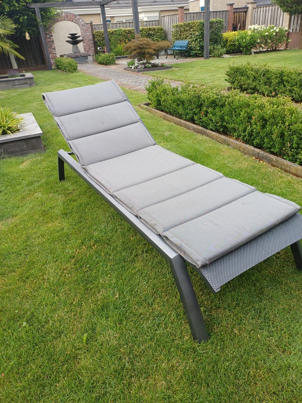 Ligbed, aluminium, verstelbaar met wieltjes, Ophalen, Aluminium, Verstelbaar