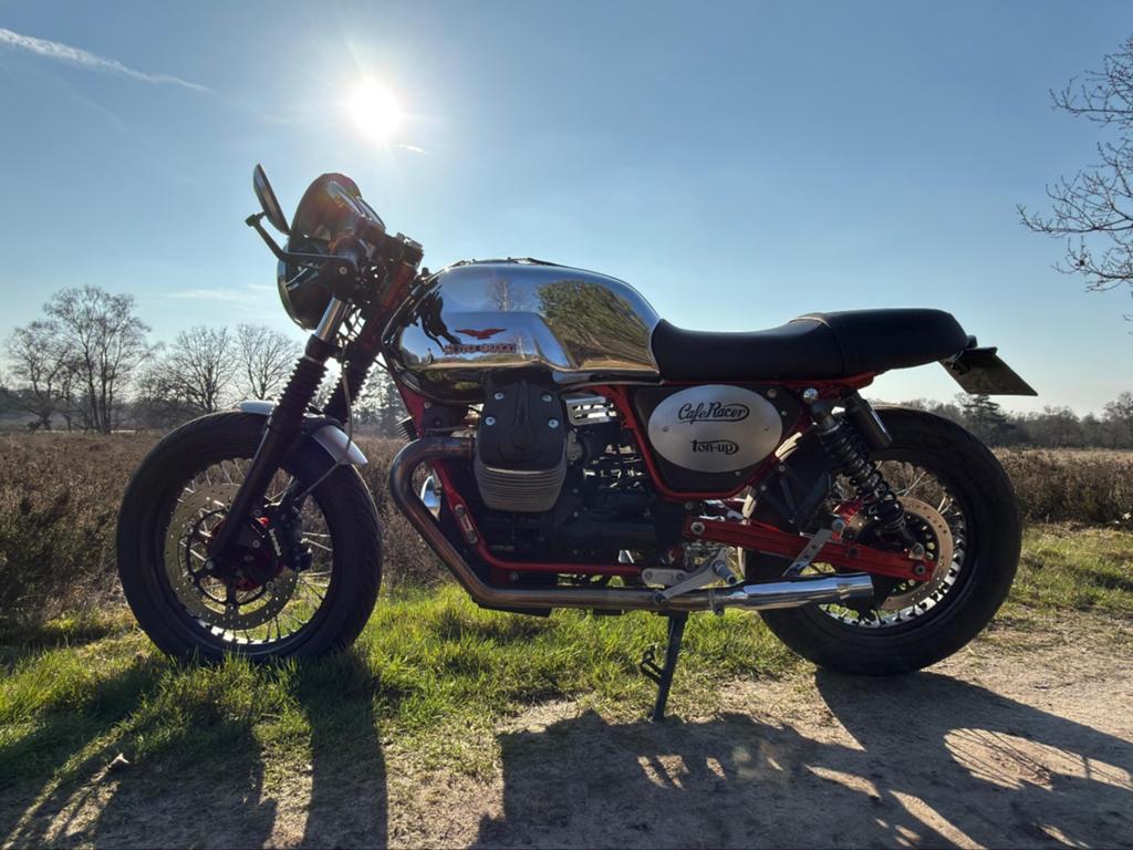 Moto Guzzi V7 Caferacer 2012, Motoren, 2 cilinders, 744 cc, Particulier, Minimaal motorrijbewijs A2