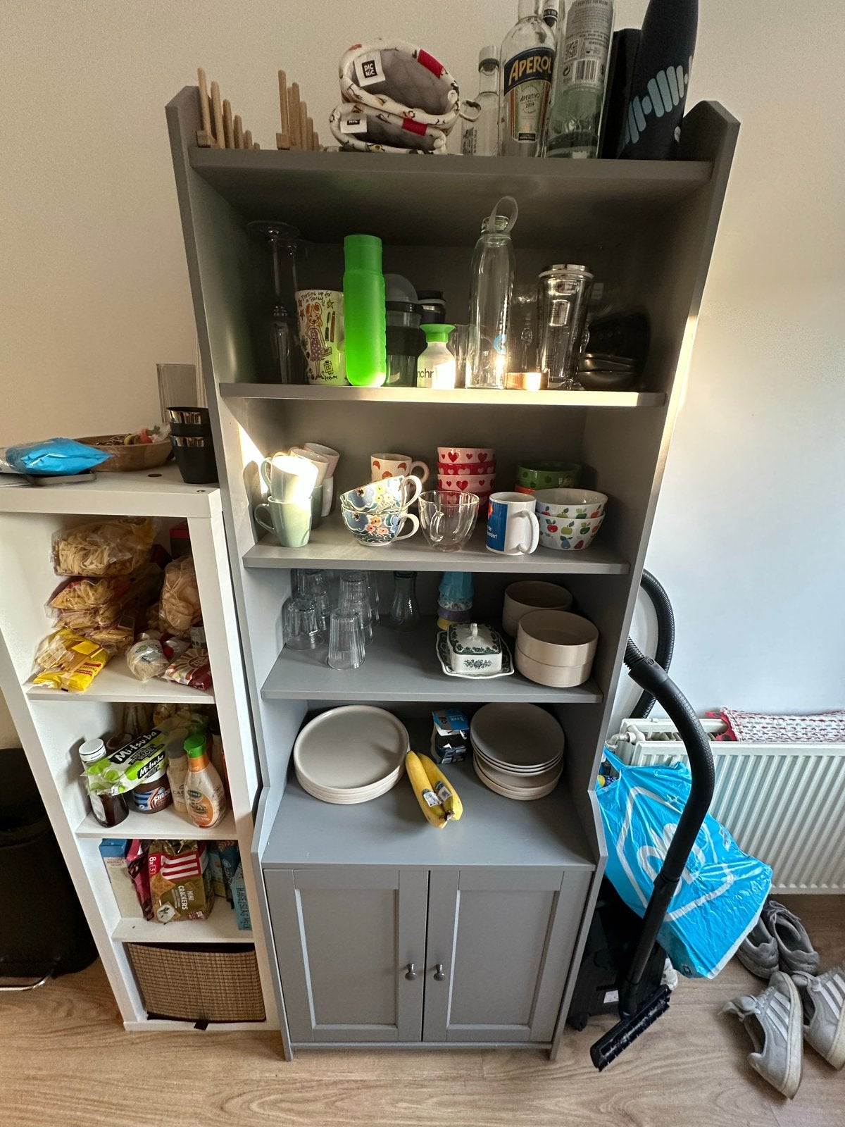 IKEA Hauga kast - nette staat, Huis en Inrichting, Ophalen, 50 tot 100 cm, Zo goed als nieuw, 150 tot 200 cm