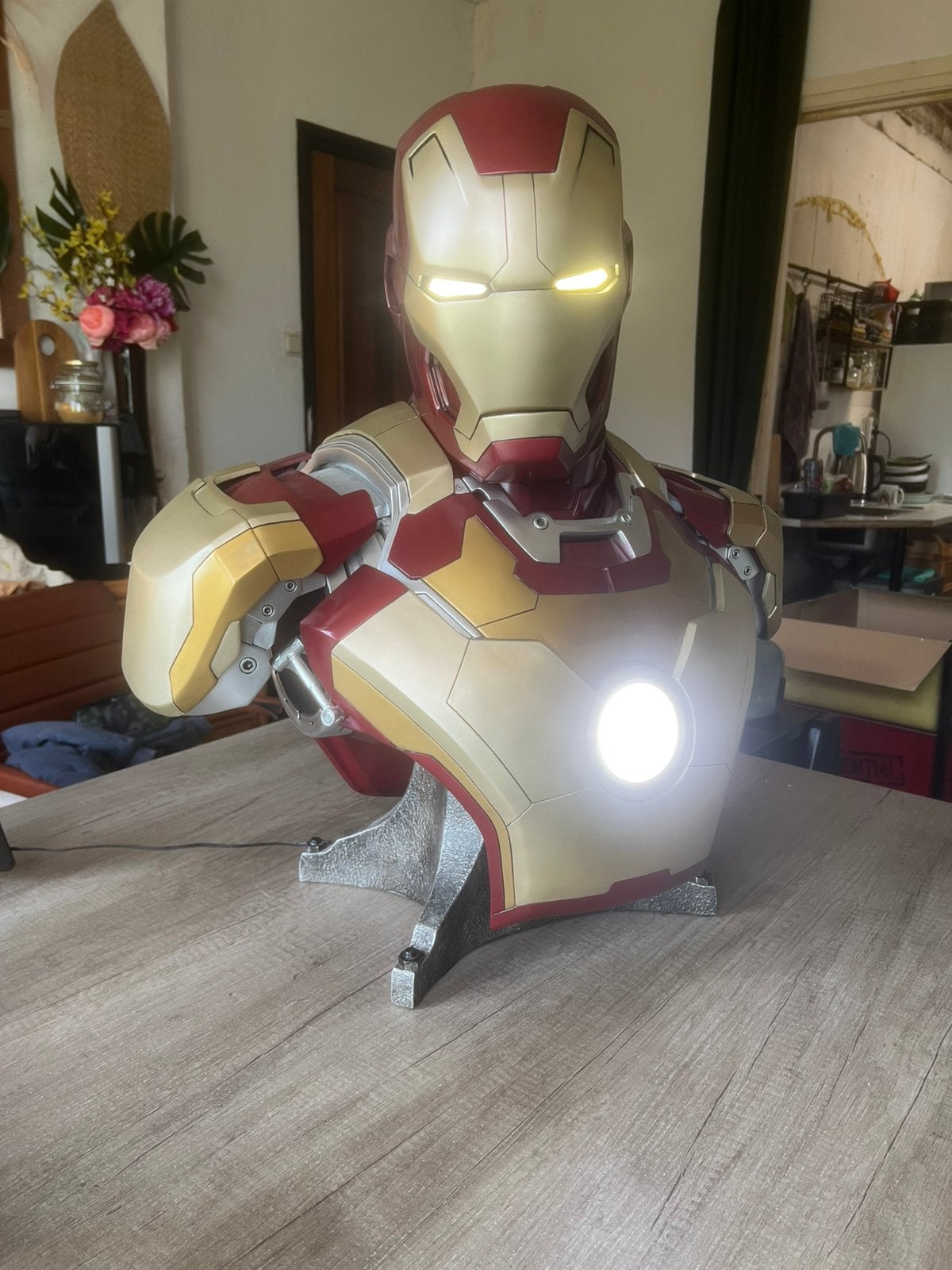 Iron man mark 42 bust life size bust limited edition, Ophalen of Verzenden, Zo goed als nieuw