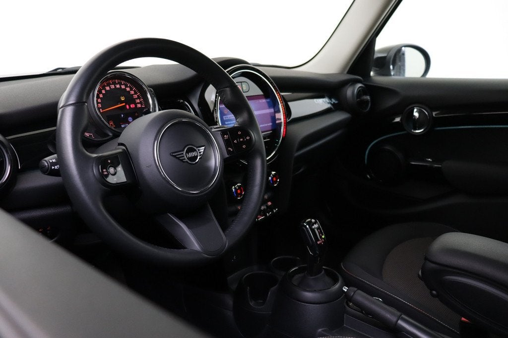 MINI Hatchback Cooper Classic Automaat / LED / Cruise Contro, Gebruikt, Met garantie (alle), Origineel Nederlands, Bedrijf