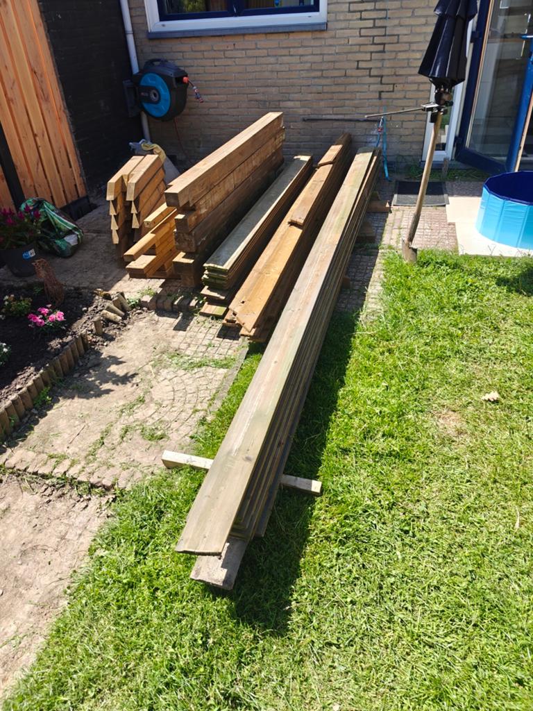Partij grenenhouten planken en palen, Ophalen, 250 cm of meer, Balken