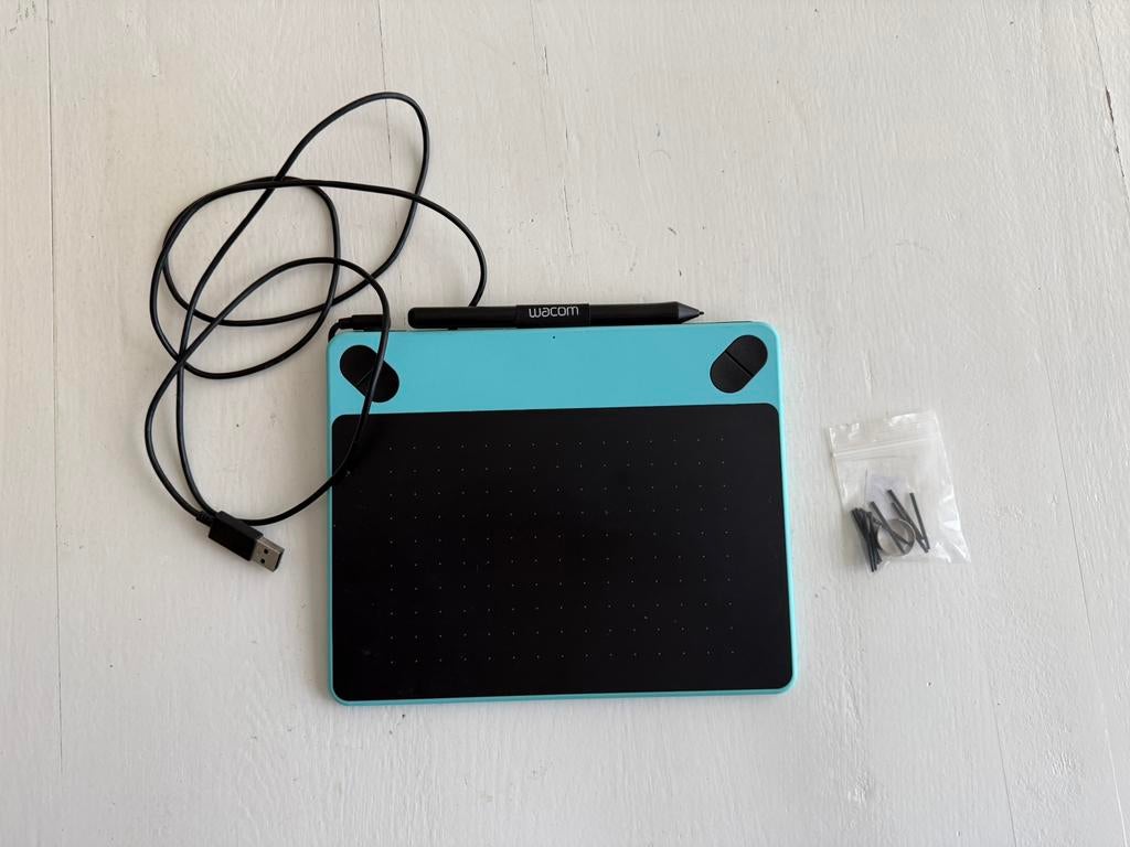 Wacom Intuos Draw CTL-490 tekentablet, Ophalen of Verzenden, Gebruikt, Bedraad