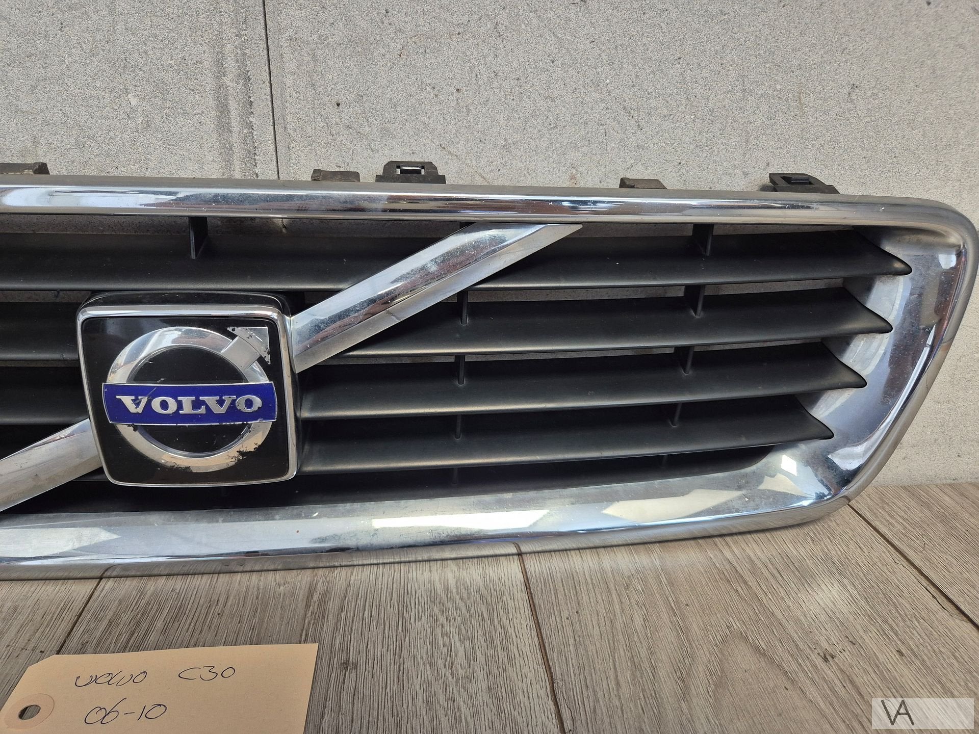 Grille in voorbumper van Volvo C30 2006 tot 2010 schadevrij, Gebruikt, -, -, Ophalen of Verzenden