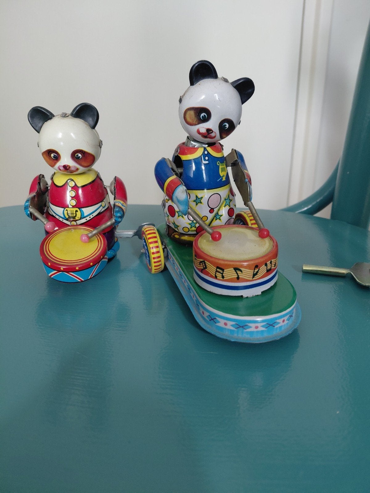 2 blikken beren, Ophalen of Verzenden
