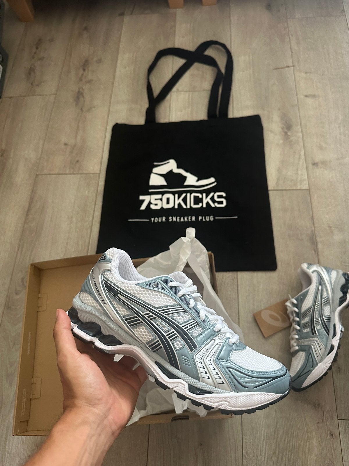 Asics Gel-Kayano 14 White Fjord Grey Maat EU40 1203A537-106, Nieuw, Ophalen of Verzenden, A, A