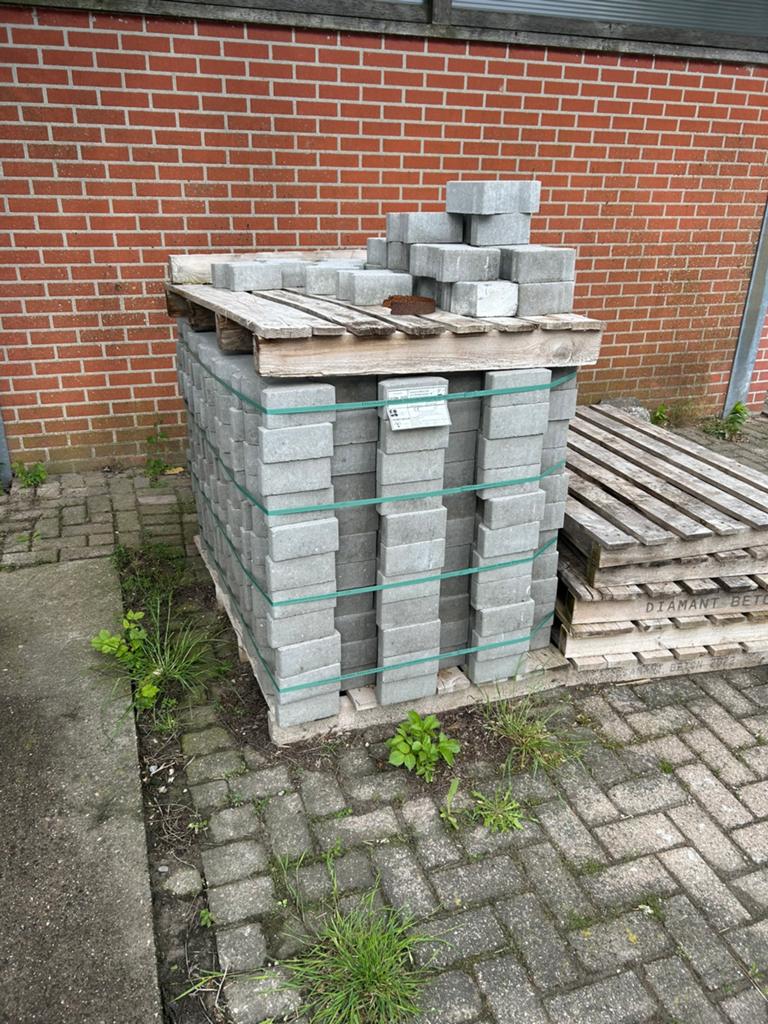H klinkers, Ophalen, Zo goed als nieuw, Beton, Klinkers
