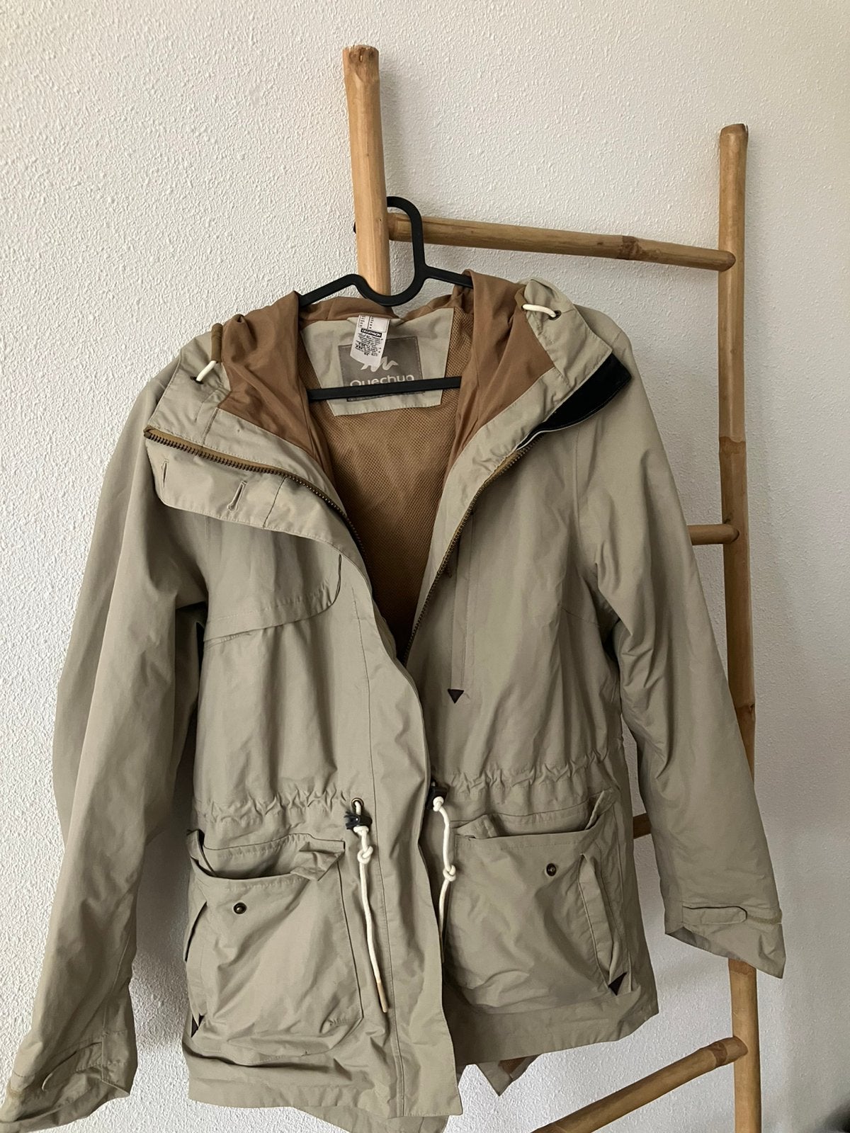 Decathlon waterproof jacket M, Ophalen, Zo goed als nieuw, Maat 34 (XS) of kleiner, Zwart