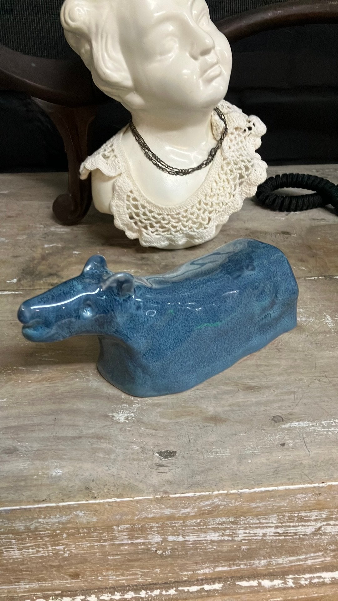 Blauw aardewerk fantasie beeld ikea oude serie, Verzamelen, Beelden en Beeldjes, Zo goed als nieuw, Dier, Ophalen of Verzenden