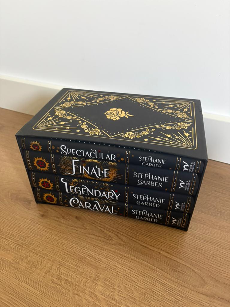 Boxset Boeken Caraval - Stephanie Garber, Ophalen of Verzenden, Zo goed als nieuw