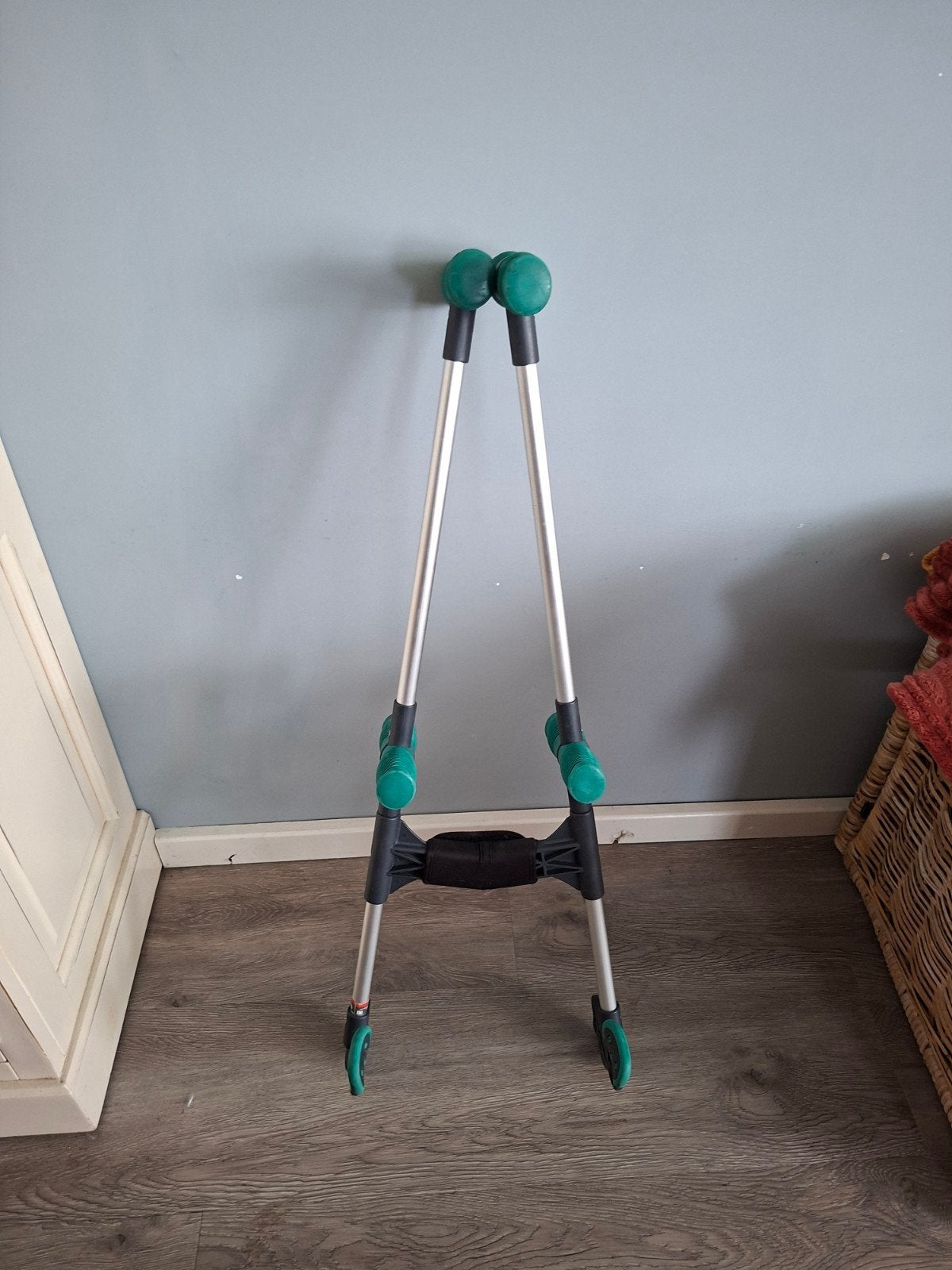 Handylegs aantrekhulp en uittrekhulp voor steunkousen, Ophalen