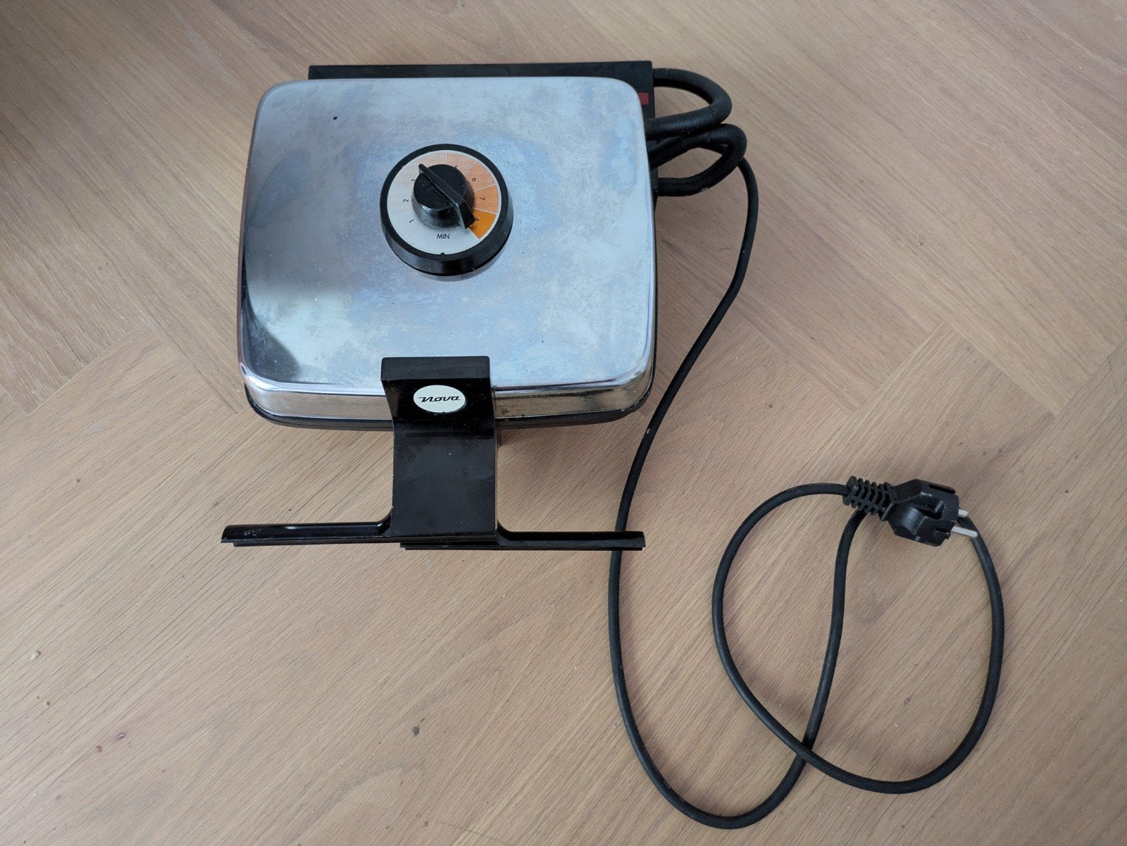 Kwalitatief vintage Nova wafelijzer met extra inlegset, Witgoed en Apparatuur, Wafelijzers, Ophalen