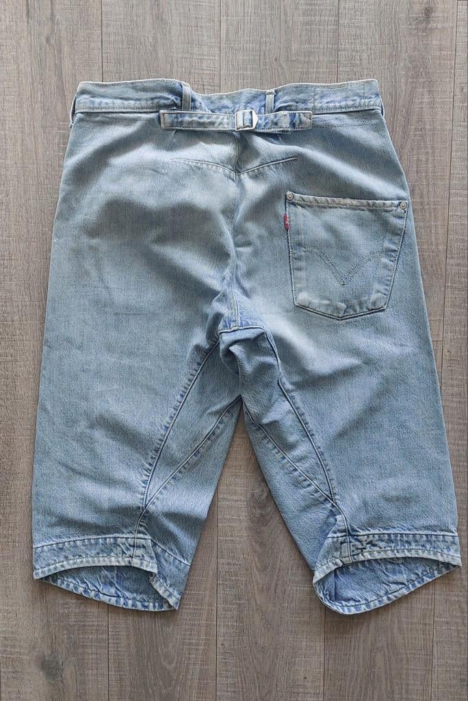 Vintage Levis Engineered buckle cinch back one pocket short, W36 - W38 (confectie 52/54), Levi's, Blauw, Ophalen of Verzenden