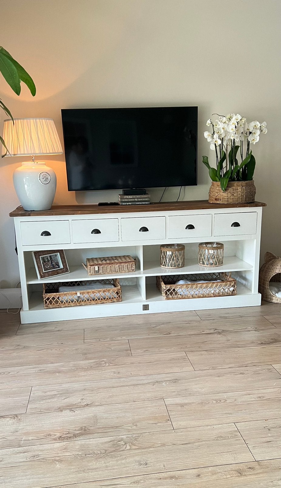 Riviera Maison Newport Flatscreen Dresser / TV-meubel, Ophalen, Gebruikt, 25 tot 50 cm