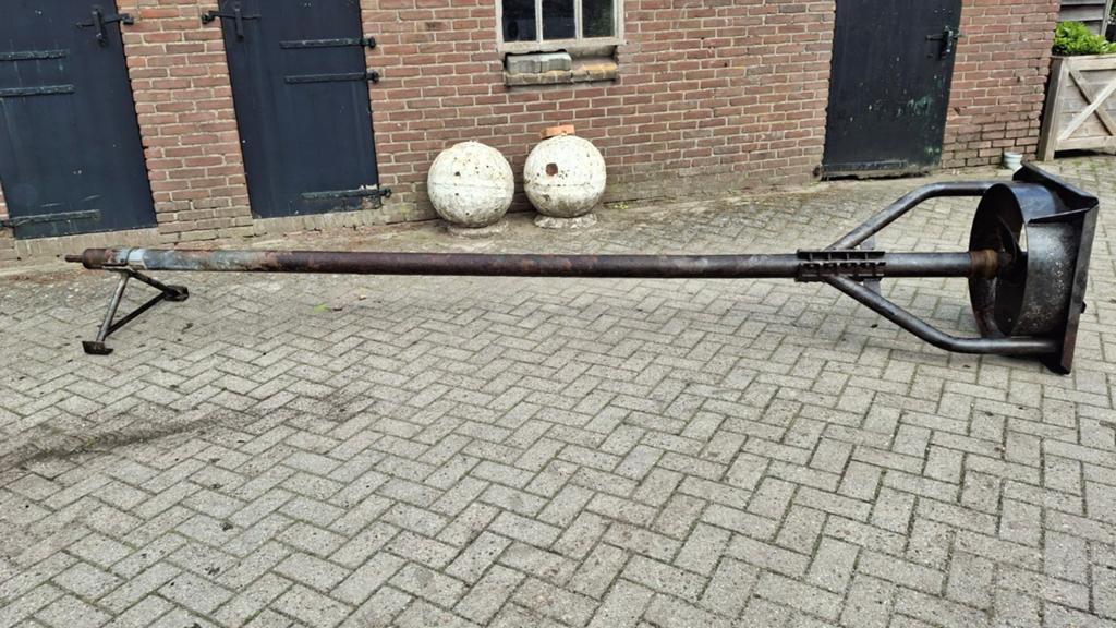 Mestmixer 420 cm met snijmes, voor 70 cm kozijn, Zakelijke goederen, Agrarisch | Werktuigen, Ophalen, Veehouderij, Stalinrichting