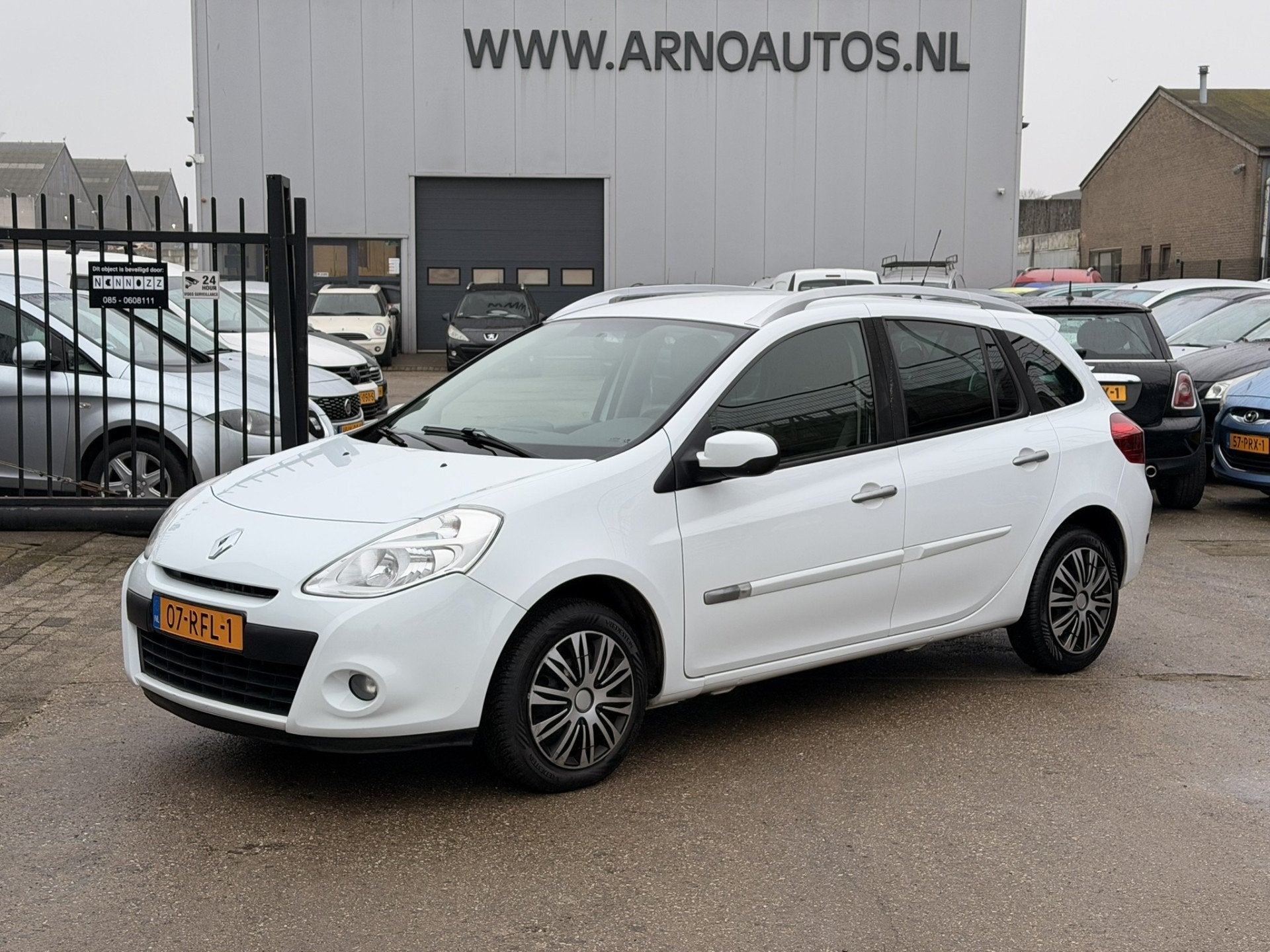 Renault Clio Estate 1.2-16V Authentique, AIRCO, ELEK-RAMEN,, Auto's, Voorwielaandrijving, Euro 5, Gebruikt, Zwart