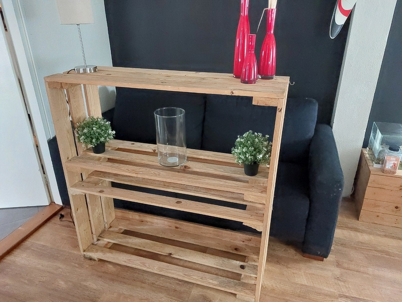 Custom made decoratieve open kast, Ophalen, Zo goed als nieuw