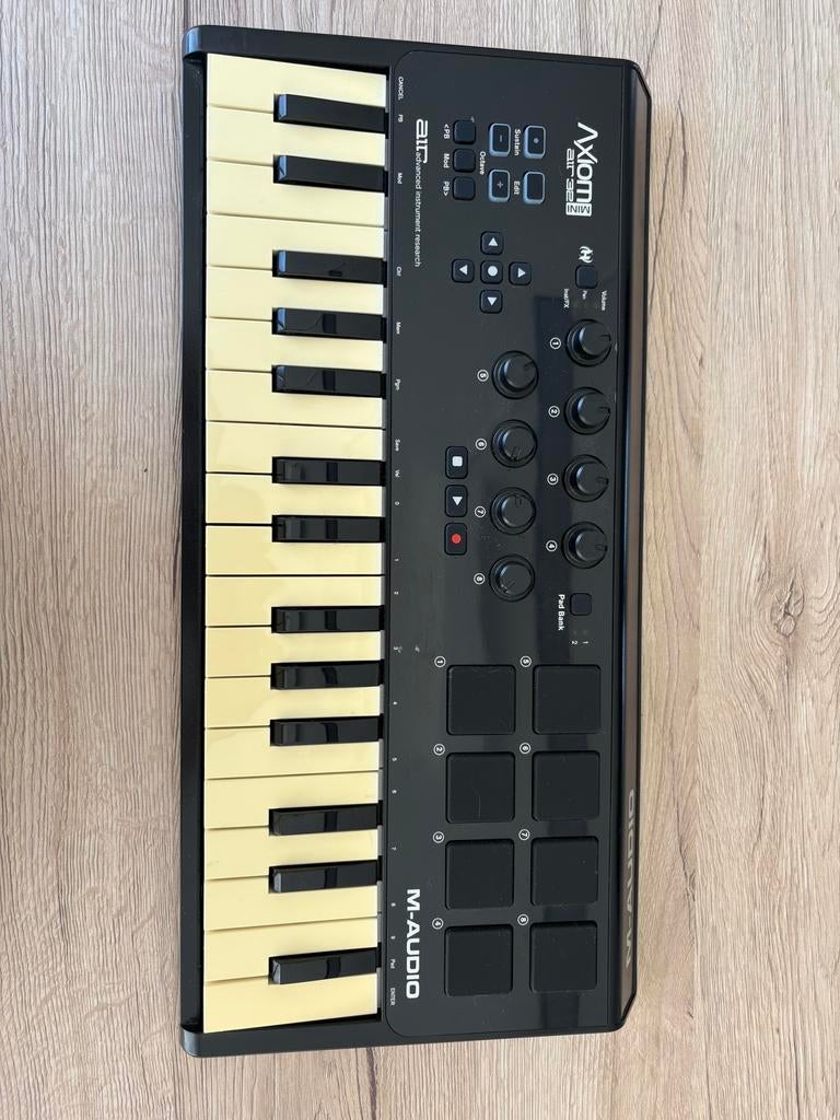 M-Audio Axiom AIR Mini 32 MIDI keyboard, Muziek en Instrumenten, Keyboards, Overige merken, Gebruikt, Midi-aansluiting, Overige aantallen