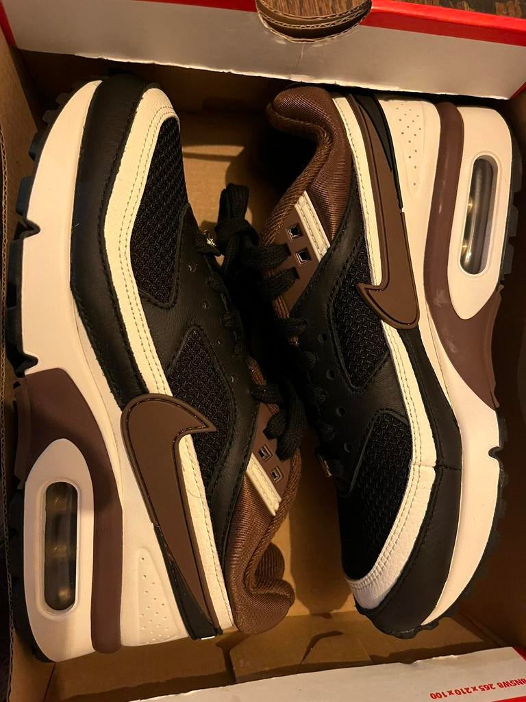 Nieuw! Nike Air Max BW QS 'Beijing' - Maat 35.5 (EU), Ophalen of Verzenden, Nieuw, Bruin, Sneakers of Gympen