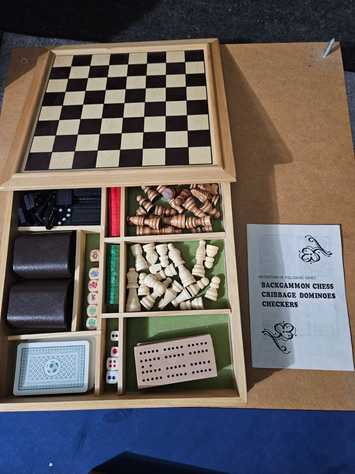 Houten 6-in-1 Spellenkist: Backgammon, Schaken, Dammen, etc., Een of twee spelers, Ophalen of Verzenden, Gebruikt, Reisspel