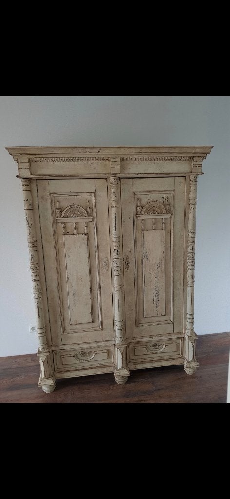 Antieke kast, Ophalen