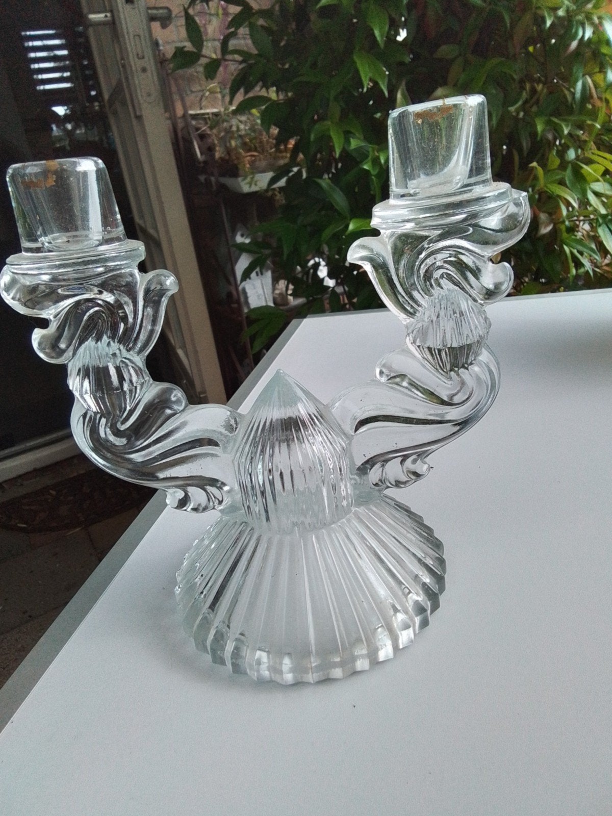 Glazen kandelaar met twee armen, 20 cm hoog, Huis en Inrichting, Ophalen, Gebruikt, Glas, Kandelaar