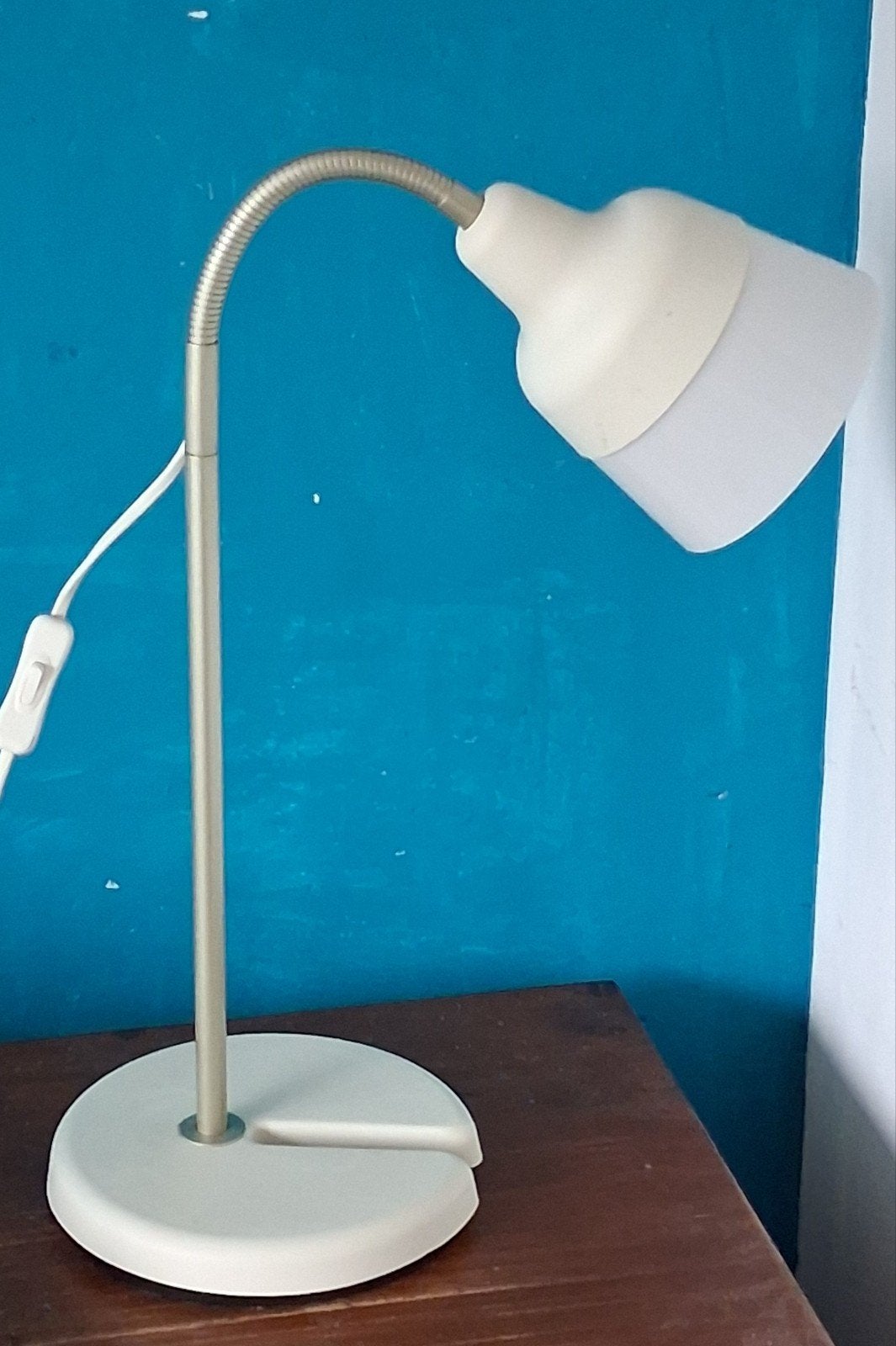 Tafellamp. IKEA FINAL. Gooseneck. Ca '90. 54 cm., 54 cm, Wit, E27 (groot), Zo goed als nieuw