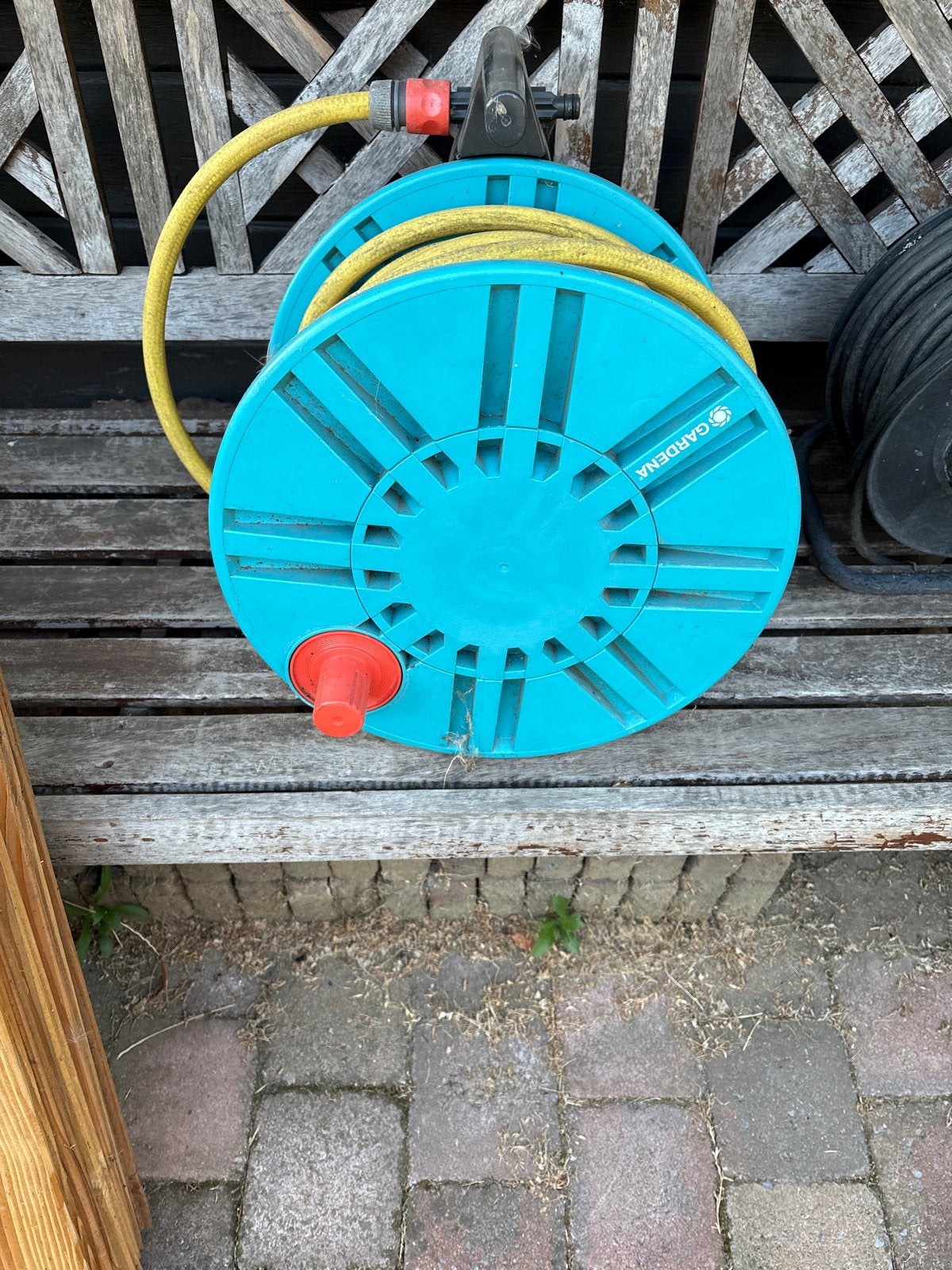 Gardena haspel voor aan de muur met tuinslang, Tuin en Terras, Tuinslangen, Ophalen of Verzenden, Gebruikt, Tuinslanghaspel