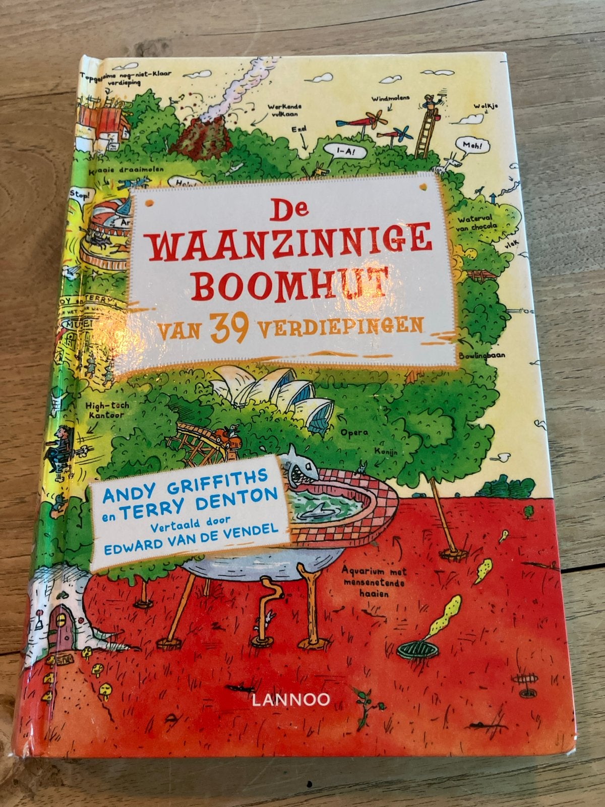 De Waanzinnige Boomhut van 39 Verdiepingen - Andy Griffiths, Ophalen of Verzenden, Gelezen, Fictie algemeen